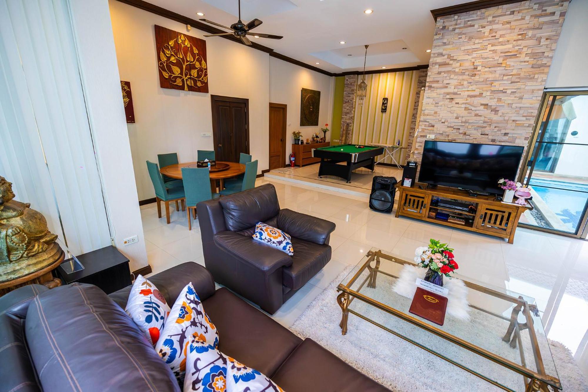 Villa November T Pool 2 Jomtien Beach